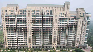 Golf Themed Luxury Residences